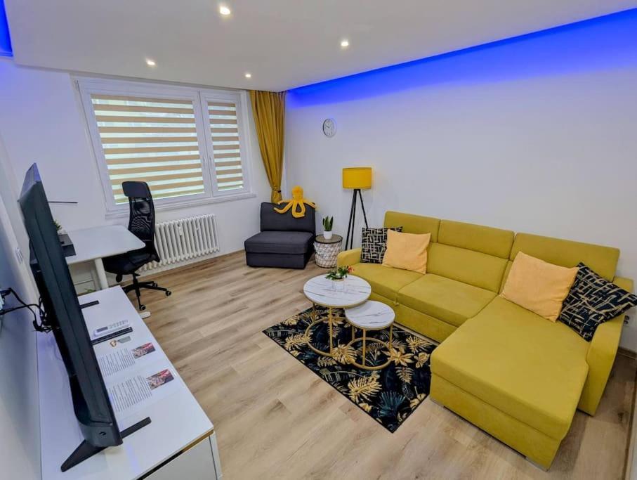 זנוימו Cool Apartment מראה חיצוני תמונה